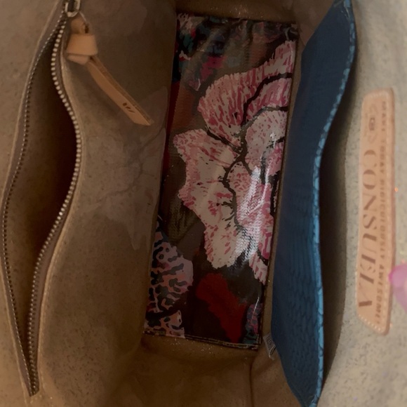 Consuela Mel Tote *Retired* - Picture 6 of 11